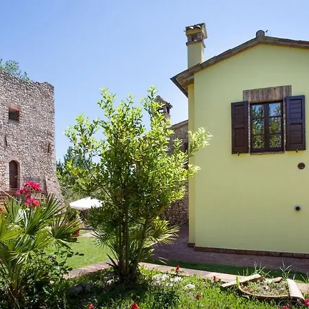 Borgo Dei Cipressi 12&2, Emma Willa Todi