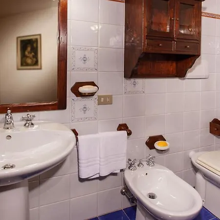 Borgo Dei Cipressi 12&2, Emma Villa