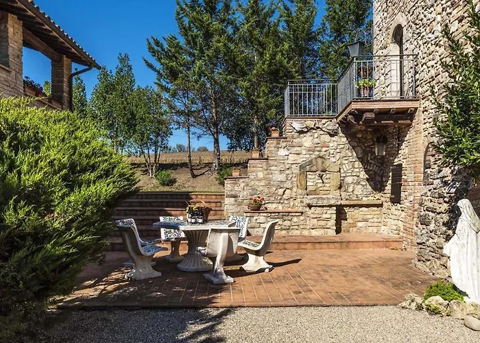 Borgo Dei Cipressi 16+3 *