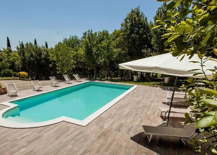 Borgo Dei Cipressi 16+3 * Todi