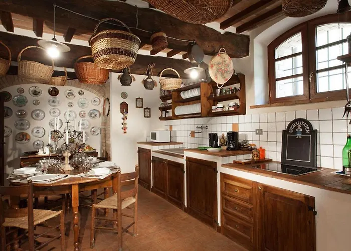 Borgo Dei Cipressi 16+3 * Todi